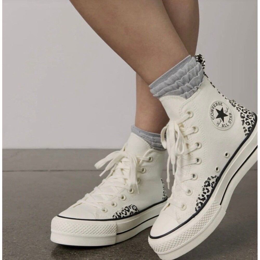 Converse Chuck Taylor AIl Star Lift Platform High Top 'Animalier'
Leopard print